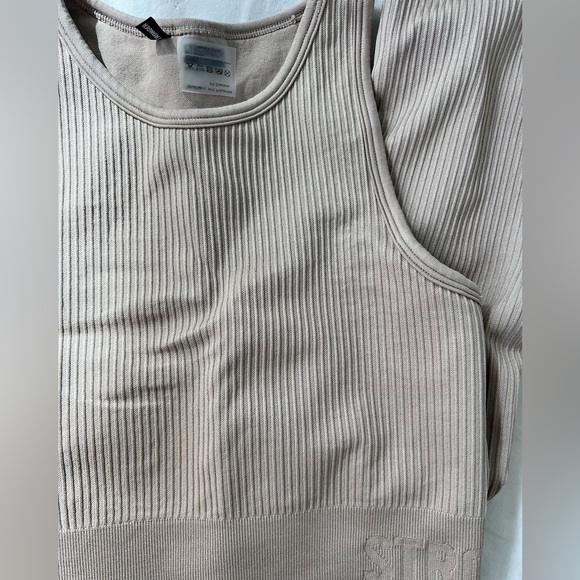 Stronger workout set - Picture 6 of 7